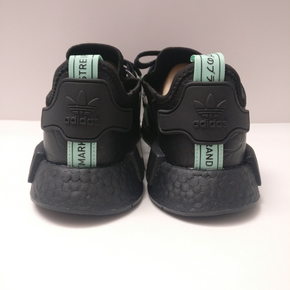 Womens Adidas Nmd R1 Mint Glow Black Green - Picture 6 of 8